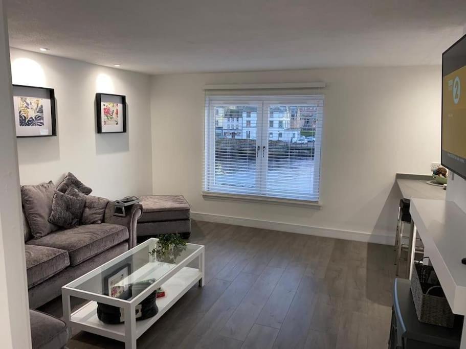 Stunning Refurbished 1 Bedroom, Harbour Apartment. Ayr Eksteriør billede